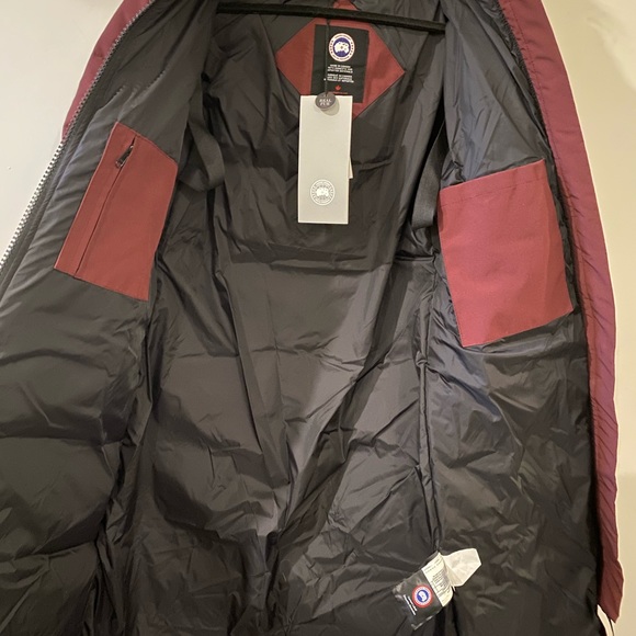 Canada Goose MYSTIQUE PARKA FUSION FIT small NWT! - Picture 10 of 15
